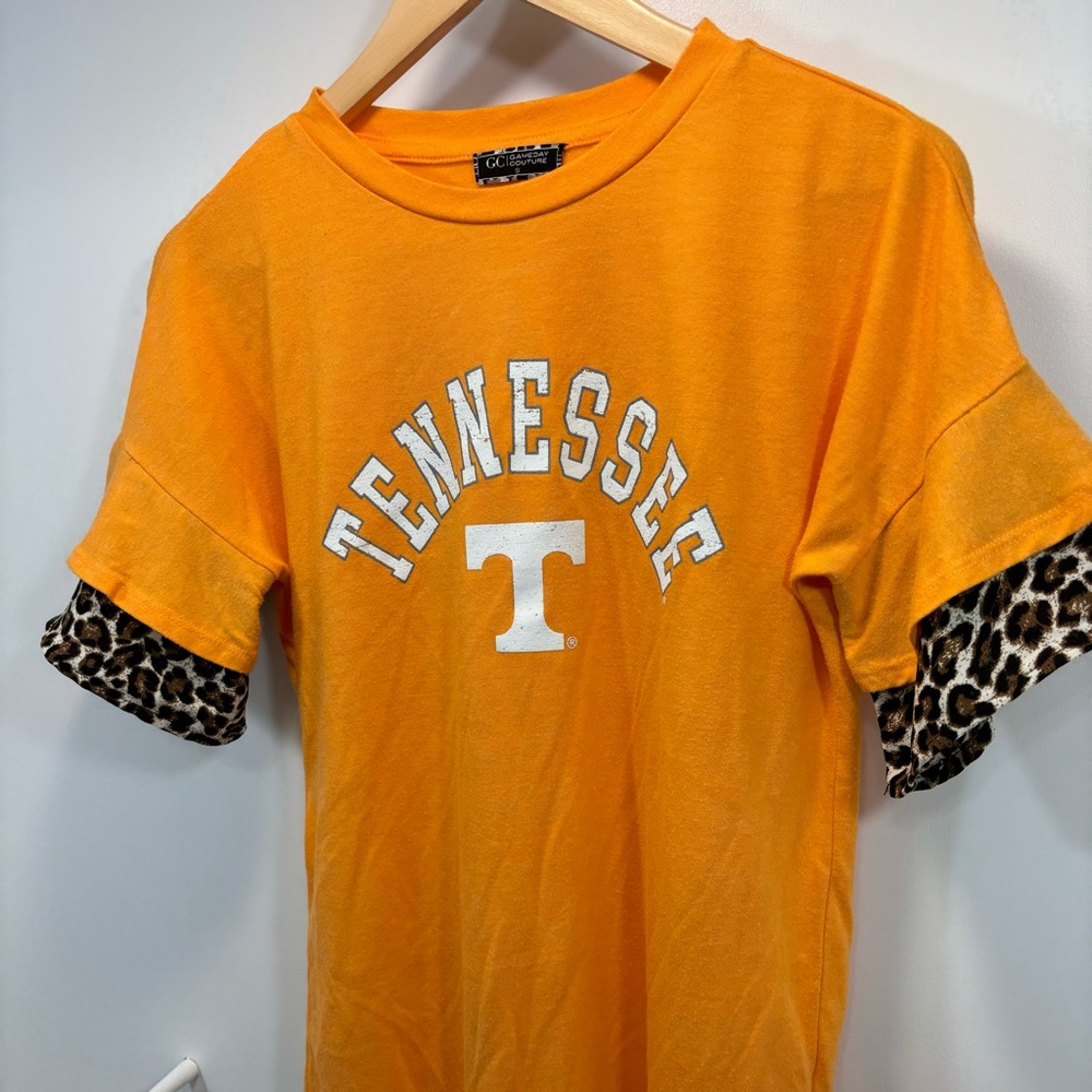 5/$50 Game Day Couture Tennessee Vols Animal Print Ruffle Short Sleeve Size S